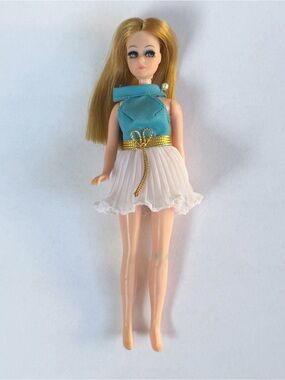 Vintage Topper Dawn Doll Hong Kong Blue White Dress 1970